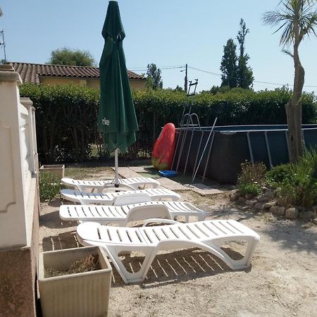 Aux portes de Camargue Arlés Exterior foto